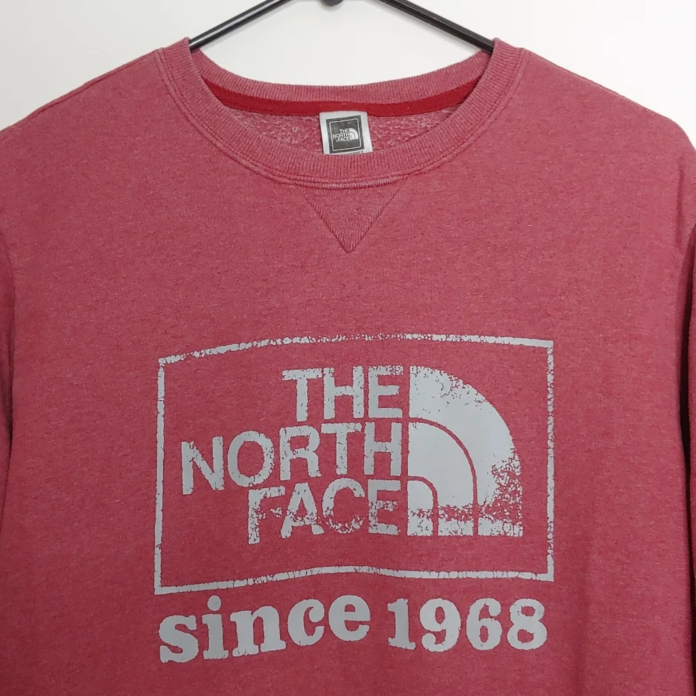 The North Face Men's Light Red Pullover Faded Crew Neck Sweatshirt Size Small